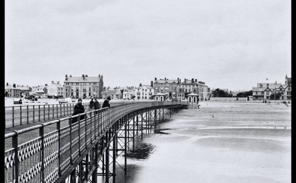 Rhyl pier and beach