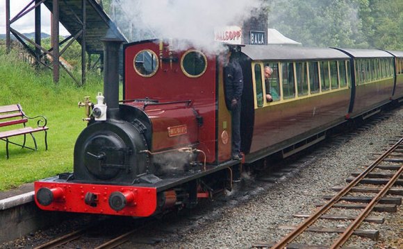 Bala Lake Railway - views of