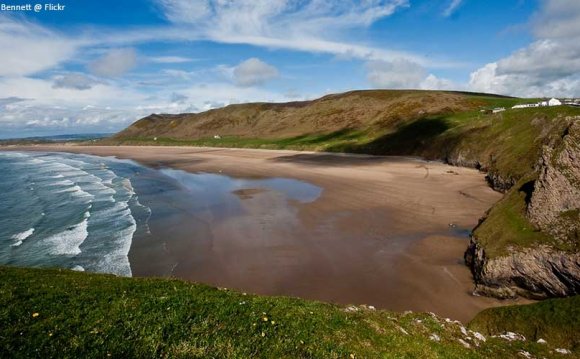West Glamorgan borders its