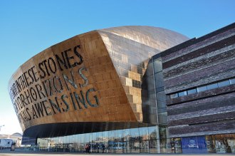 800px-Millenium_Centre_Cardiff_Bay