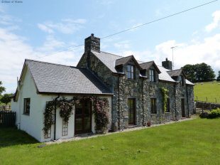 the right cottage for your biking or walking holidays in Wales